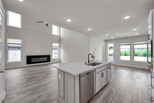 550 Chestnut Reef Court, Conroe, TX 77304