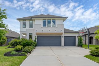 550 Chestnut Reef Court, Conroe, TX 77304