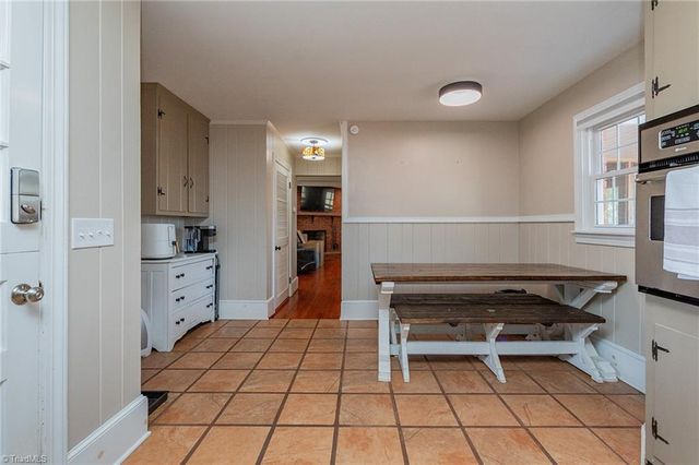 136 Howard Avenue, Boonville, NC 27011