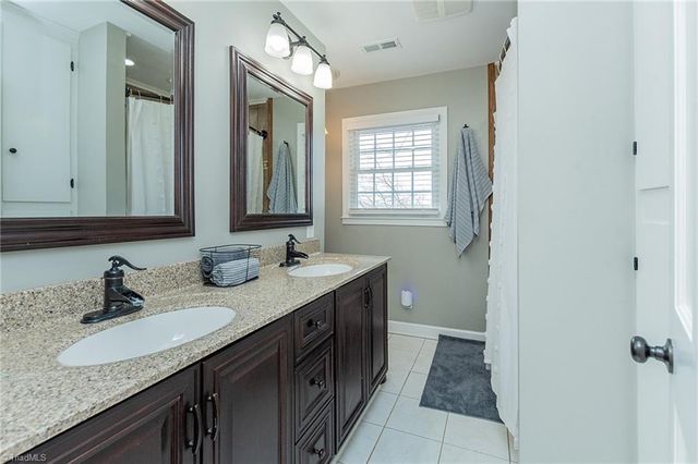 136 Howard Avenue, Boonville, NC 27011