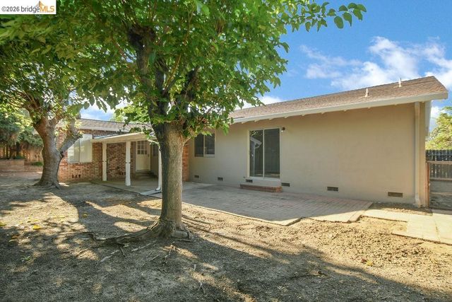 233 Marble Dr, Antioch, CA 94509