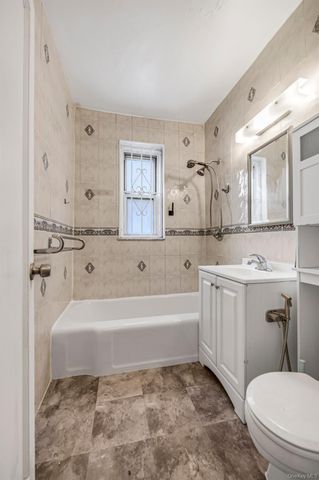 63-60 102nd Street A7, Rego Park, NY 11374