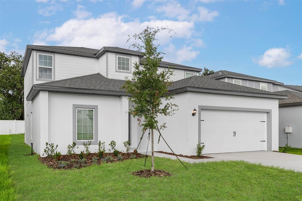 Image 2 of property listing at 13430 LEAPING WATER WAY, Astatula, FL 34705