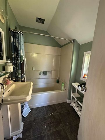 1035 Eastward Street, Alma, MI 48801