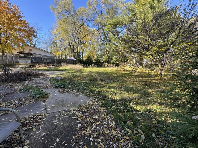 1035 Eastward Street, Alma, MI 48801