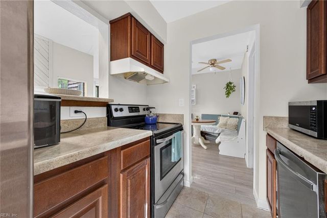 416 Benlea CIR, Virginia Beach, VA 23454