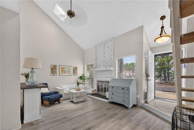 416 Benlea CIR, Virginia Beach, VA 23454