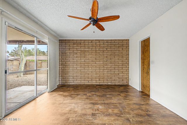 2021 W MYRTLE Avenue, Phoenix, AZ 85021