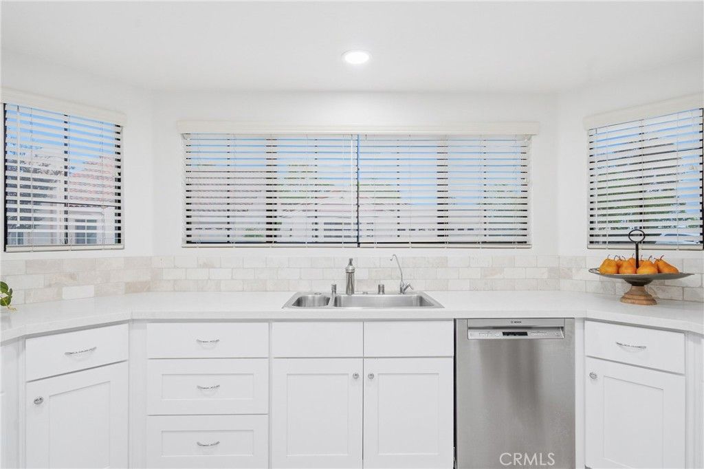 Image 14 of property listing at 28404 Buena Vista, Mission Viejo, CA 92692