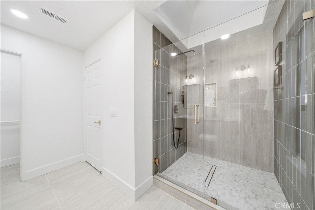 Image 27 of property listing at 28404 Buena Vista, Mission Viejo, CA 92692
