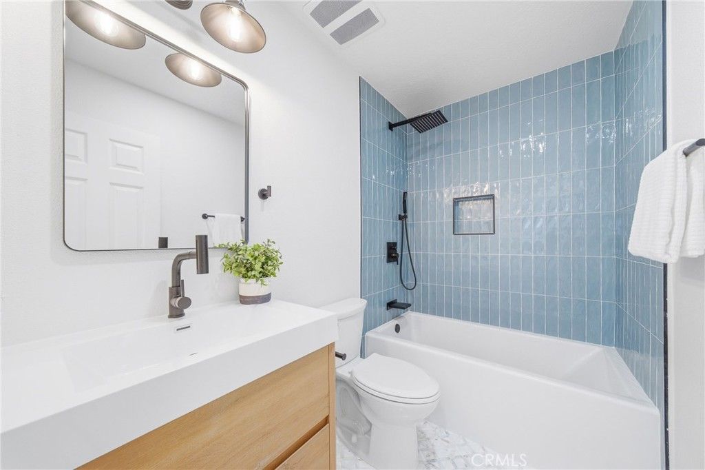 Image 35 of property listing at 28404 Buena Vista, Mission Viejo, CA 92692