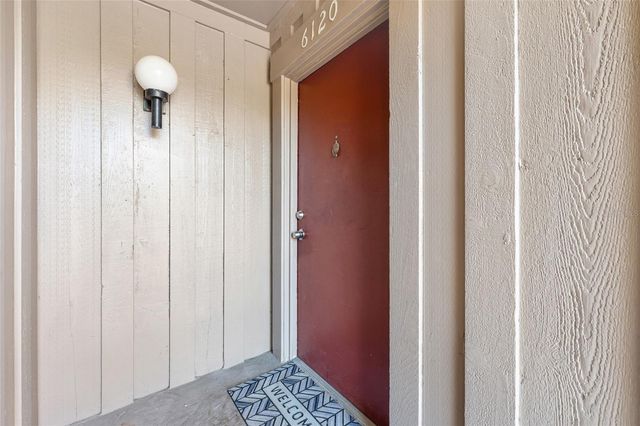 6120 PEREGRINE AVENUE A08-2, Orlando, FL 32819