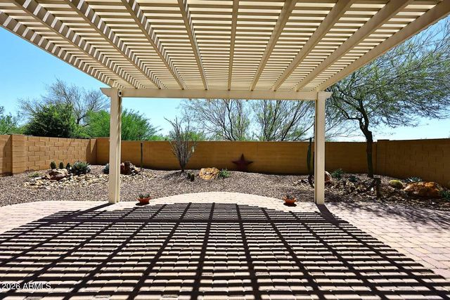 2109 W White Feather Lane, Phoenix, AZ 85085