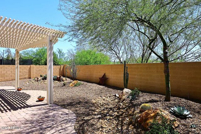 2109 W White Feather Lane, Phoenix, AZ 85085