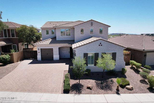2109 W White Feather Lane, Phoenix, AZ 85085