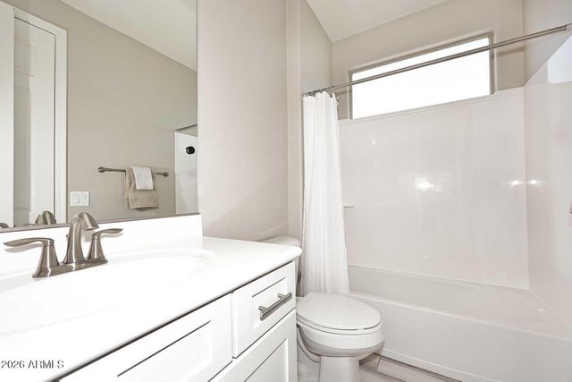 2109 W White Feather Lane, Phoenix, AZ 85085