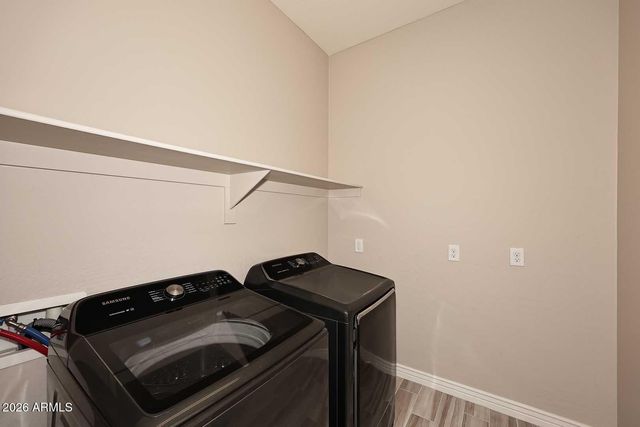2109 W White Feather Lane, Phoenix, AZ 85085