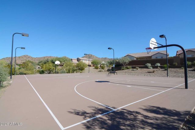 2109 W White Feather Lane, Phoenix, AZ 85085