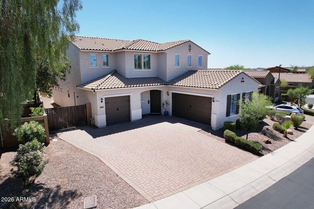 2109 W White Feather Lane, Phoenix, AZ 85085 — photo 2