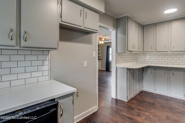 2305 Middlecoff Drive, Gulfport, MS 39507