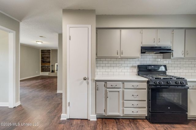 2305 Middlecoff Drive, Gulfport, MS 39507