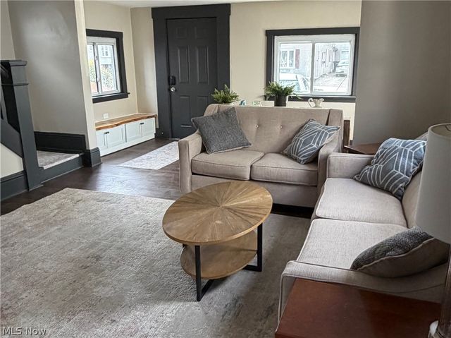 2735 3rd Street, Cuyahoga Falls, OH 44221