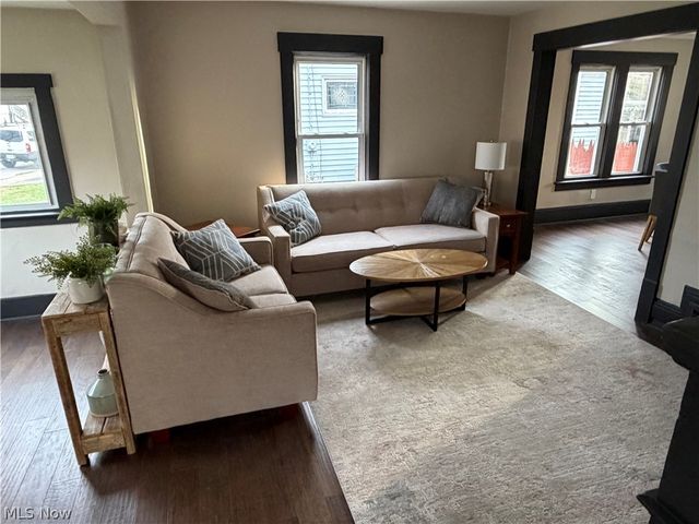 2735 3rd Street, Cuyahoga Falls, OH 44221