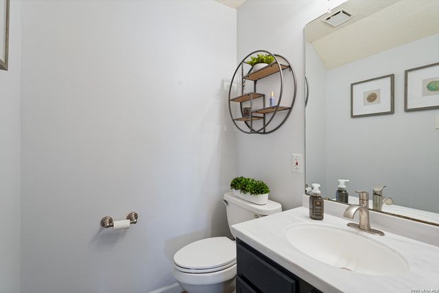 25002 GRANITE PATH, San Antonio, TX 78258