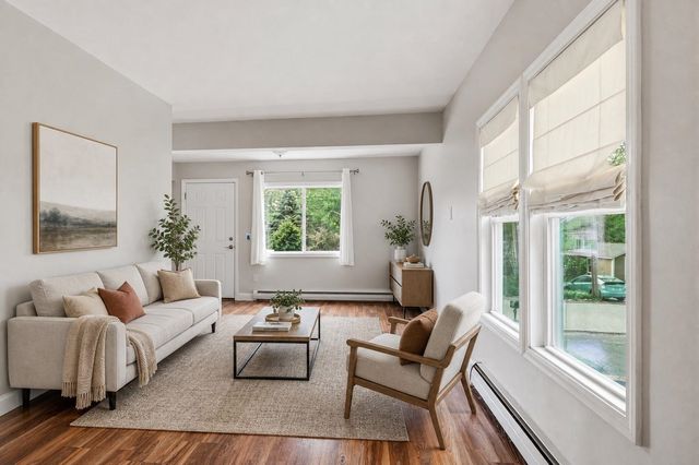8 Harding Street, Rochester, NH 03867