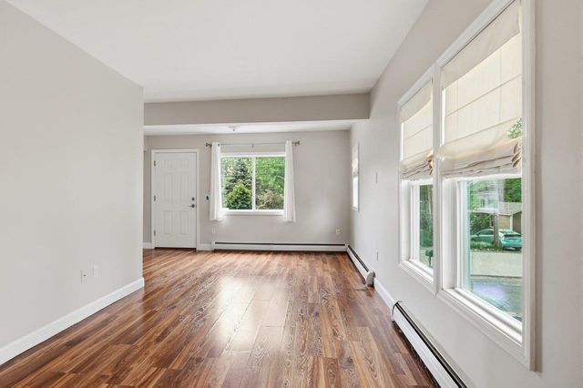 8 Harding Street, Rochester, NH 03867