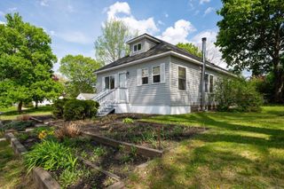 8 Harding Street, Rochester, NH 03867
