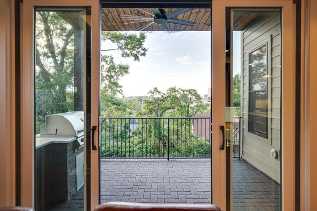 3304 Love Cir, Nashville, TN 37212