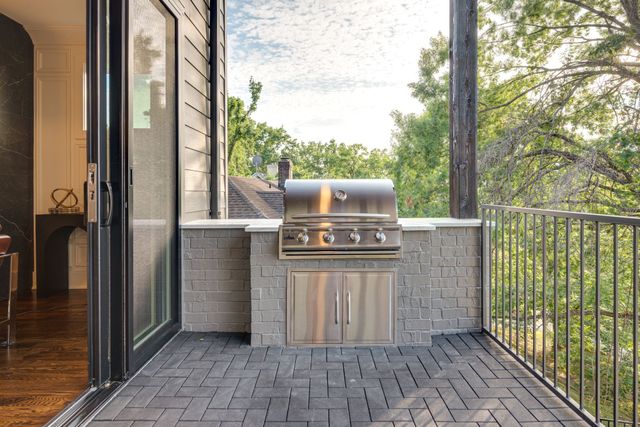 3304 Love Cir, Nashville, TN 37212