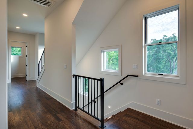 3304 Love Cir, Nashville, TN 37212