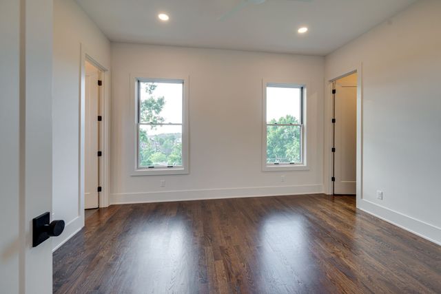 3304 Love Cir, Nashville, TN 37212