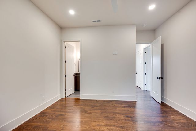 3304 Love Cir, Nashville, TN 37212