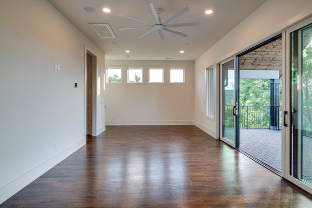 3304 Love Cir, Nashville, TN 37212