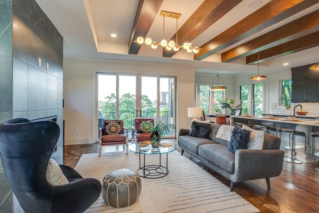 3304 Love Cir, Nashville, TN 37212