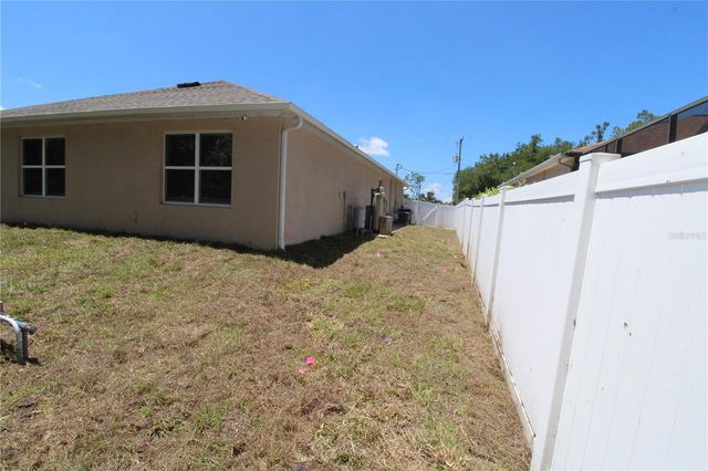 3702 LOOKOUT LANE, North Port, FL 34288
