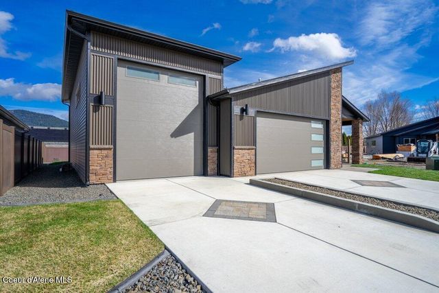 13944 N Rainier Loop, Rathdrum, ID 83858