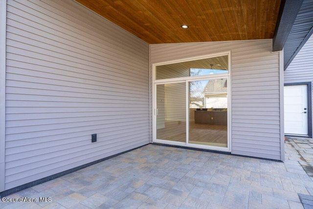 13944 N Rainier Loop, Rathdrum, ID 83858