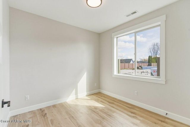 13944 N Rainier Loop, Rathdrum, ID 83858