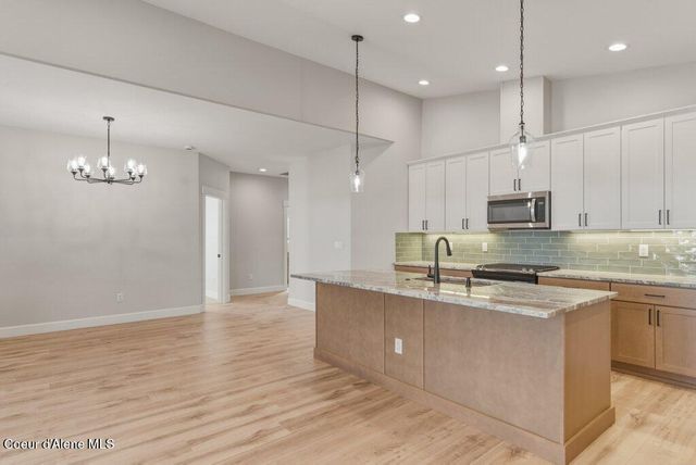 13944 N Rainier Loop, Rathdrum, ID 83858