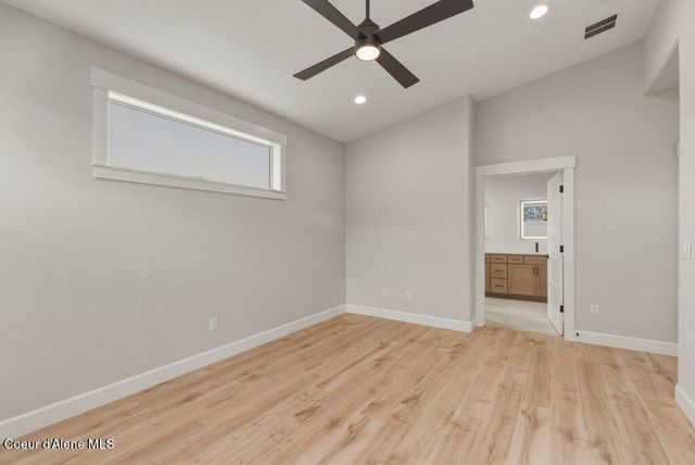 13944 N Rainier Loop, Rathdrum, ID 83858