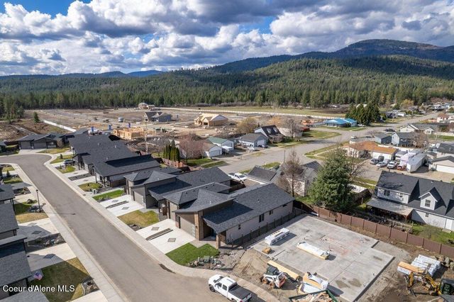 13944 N Rainier Loop, Rathdrum, ID 83858