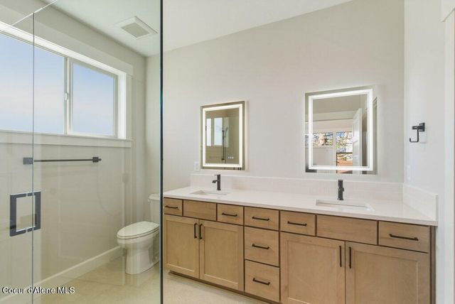 13944 N Rainier Loop, Rathdrum, ID 83858