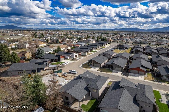 13944 N Rainier Loop, Rathdrum, ID 83858