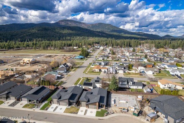 13944 N Rainier Loop, Rathdrum, ID 83858