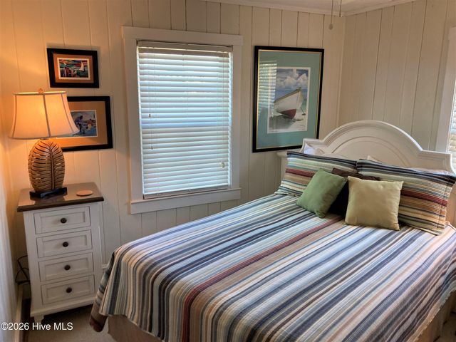 122 Ocean Boulevard E, Supply, NC 28462