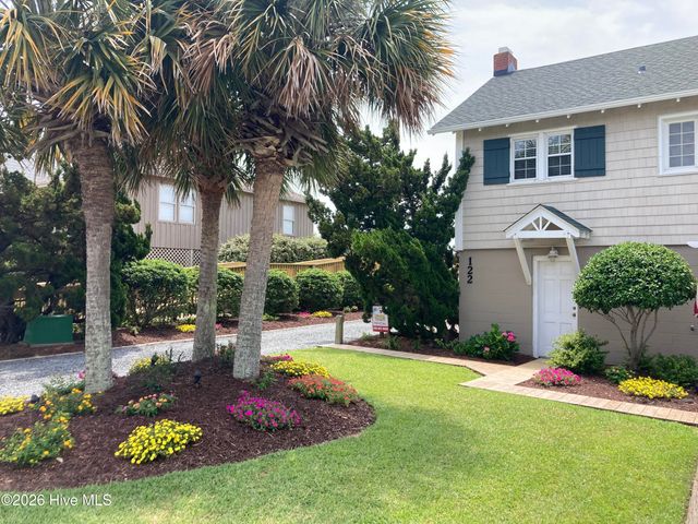 122 Ocean Boulevard E, Supply, NC 28462